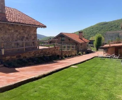 Casas rurales de este maravilloso complejo en la naturaleza.