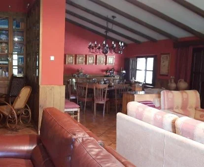 Espacio de uso compartido de este hotel rural de estilo tradicional.