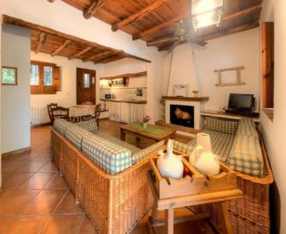 Interior de una de las hermosas casas rurales del complejo.