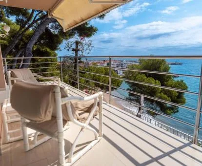 Terraza con vistas al mar de este precioso alojamiento.