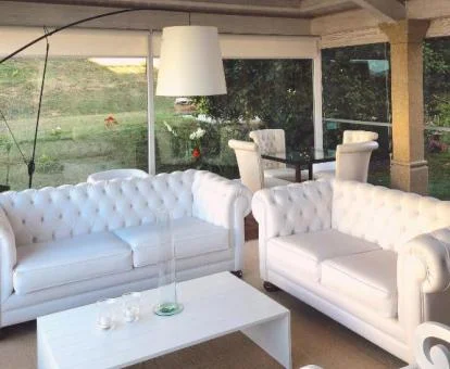 Uno de los agradables espacios de uso compartido de este hotel boutique.