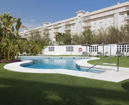 Precioso hotel con encanto con jardín y piscina al aire libre.