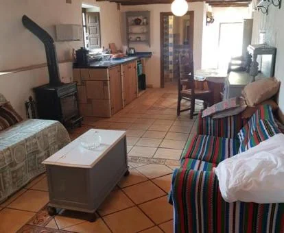Interior de este acogedor apartamento tradicional ideal para parejas.