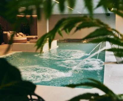 Zona de aguas del spa del hotel.