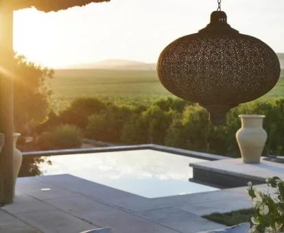 Piscina con preciosas vistas al campo de este hotel con encanto.