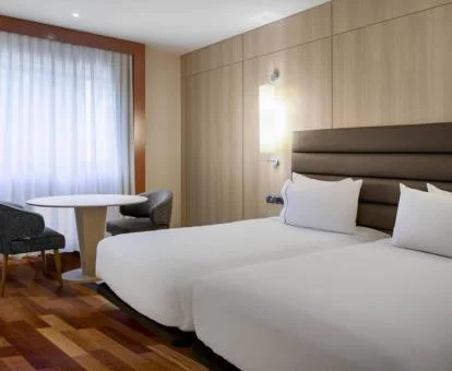 Una de las modernas habitaciones de este hotel boutique elegante.