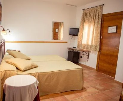 Una de las cómodas habitaciones dobles del hotel.