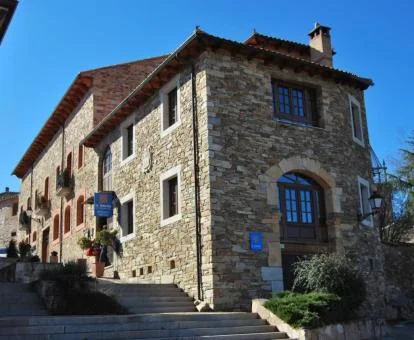 Edificio de piedra de este acogedor hotel boutique rural.