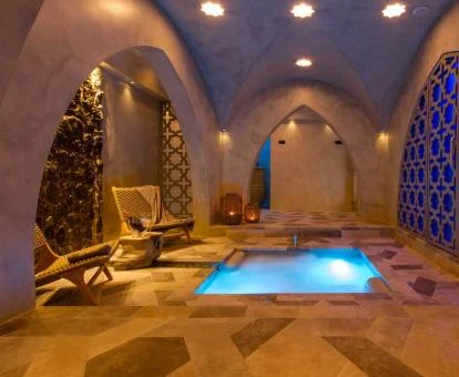 Una de las acogedoras salas de bienestar del spa del hotel.