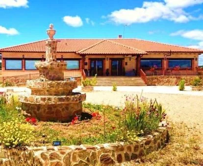 Hotel con encanto rodeado de naturaleza.