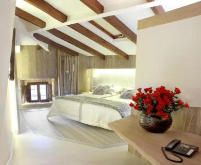 Una de las habitaciones dobles de este hotel rural con spa.