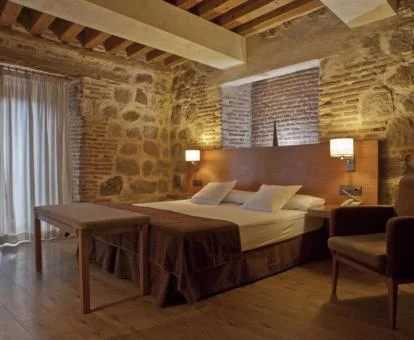 Una de las coquetas habitaciones de estilo tradicional del hotel.