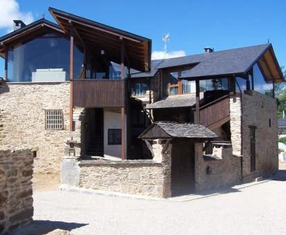 Edificio de este hotel rural en un entorno tranquilo para descansar. 