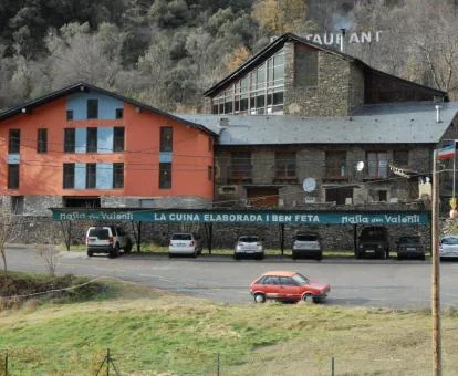 Edificio de este maravilloso hotel con encanto perfecto para parejas.