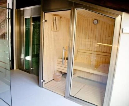 Instalaciones del spa del hotel con sauna y baño turco.