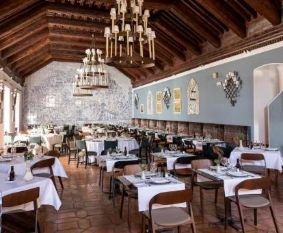 Elegante salón comedor de este precioso parador.