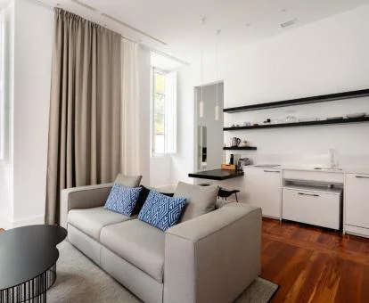 Interior de una de las modernas suites de este hotel boutique.