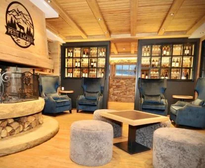 Uno de los acogedores espacios de uso compartido de este hotel boutique rural.