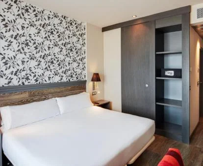 Una de las elegantes habitaciones dobles de este moderno hotel.