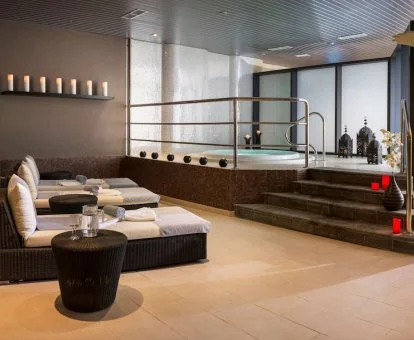 Acogedor centro de bienestar de este hotel ideal para parejas.