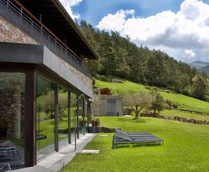 Hotel boutique con amplios jardines y fabulosas vistas a la naturaleza.