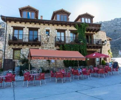 Edificio de este hotel rural en un tranquilo entorno para explorar.