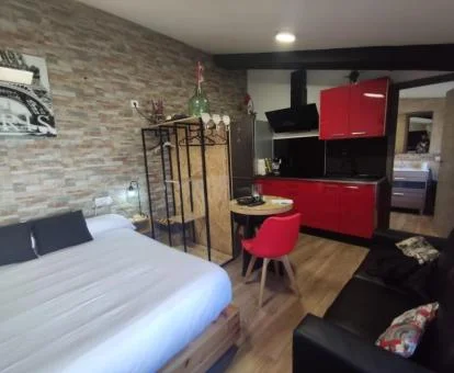 Interior de este coqueto apartamento estudio ideal para parejas.