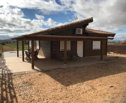 Coqueta casa independiente en un entorno rural perfecto para escapar de la rutina.