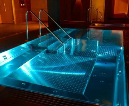Zona de aguas del centro de spa del hotel.