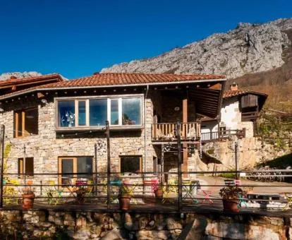 Hermoso hotel rural en un tranquilo entorno para descansar.