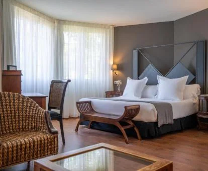 Una de las modernas habitaciones dobles de este bello hotel boutique.