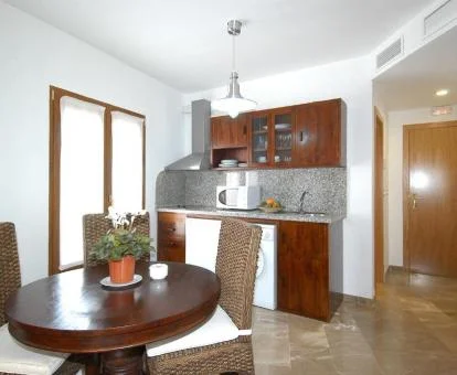 Interior de uno de los acogedores apartamentos del establecimiento.