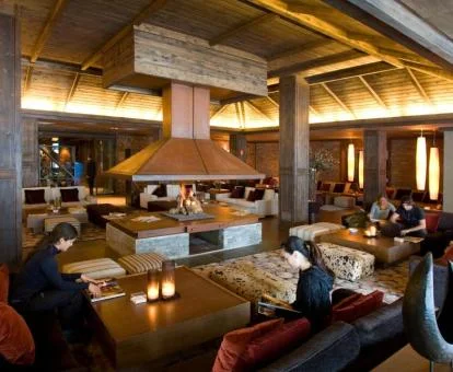 Uno de los elegantes espacios comunes de este hotel boutique.