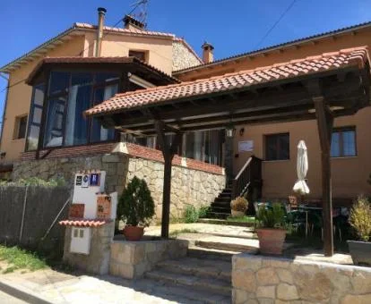 Coqueto hotel rural con zonas exteriores